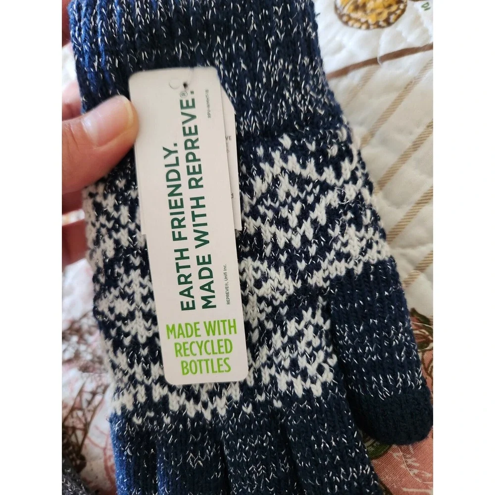 Set Of 3 Women's‎ SNOWFLAKE FAIR ISLE TOUCH GLOVE Blue, Gray and Purple